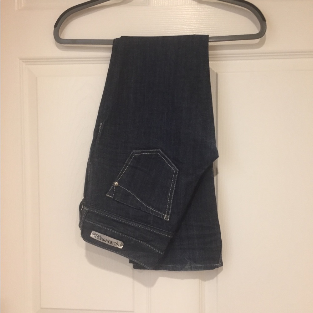 ❤️ 3/$20❤️ Express jeans